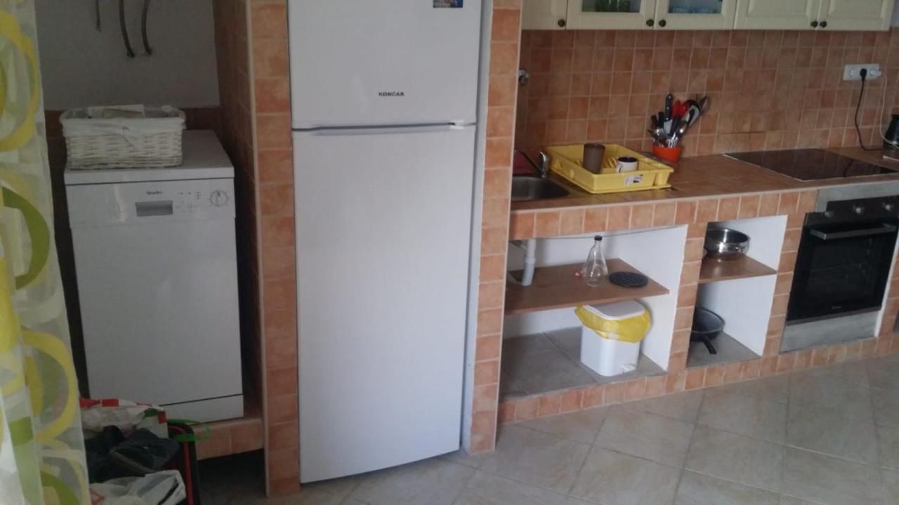 Apartmani Rab - Adrijana & Aleksandra Banjol Ngoại thất bức ảnh