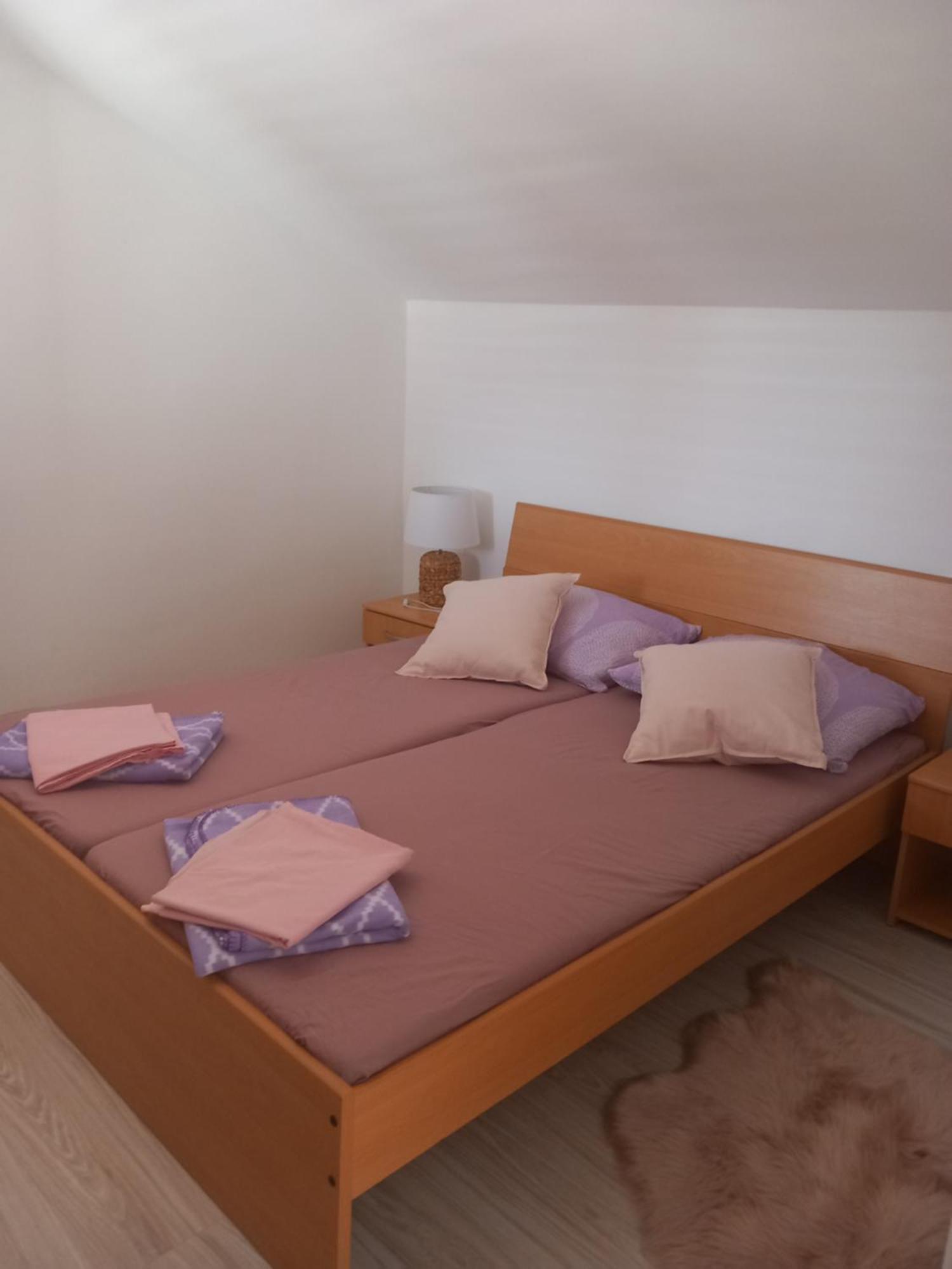 Apartmani Rab - Adrijana & Aleksandra Banjol Phòng bức ảnh